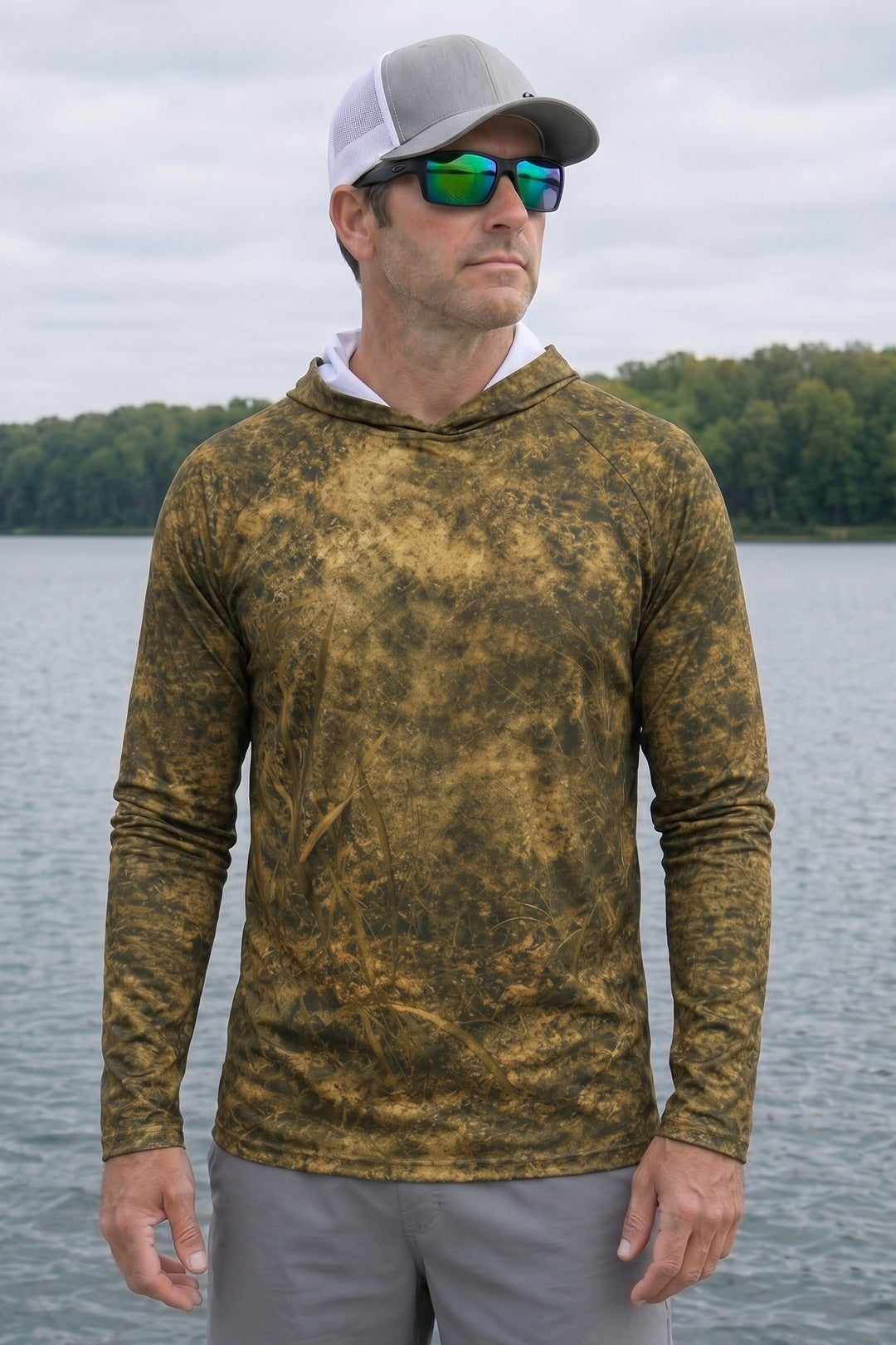 AirLite Fishing Sun Hoodie - Roughwater Pike Feed - MHL005 lifestyle opposite side
