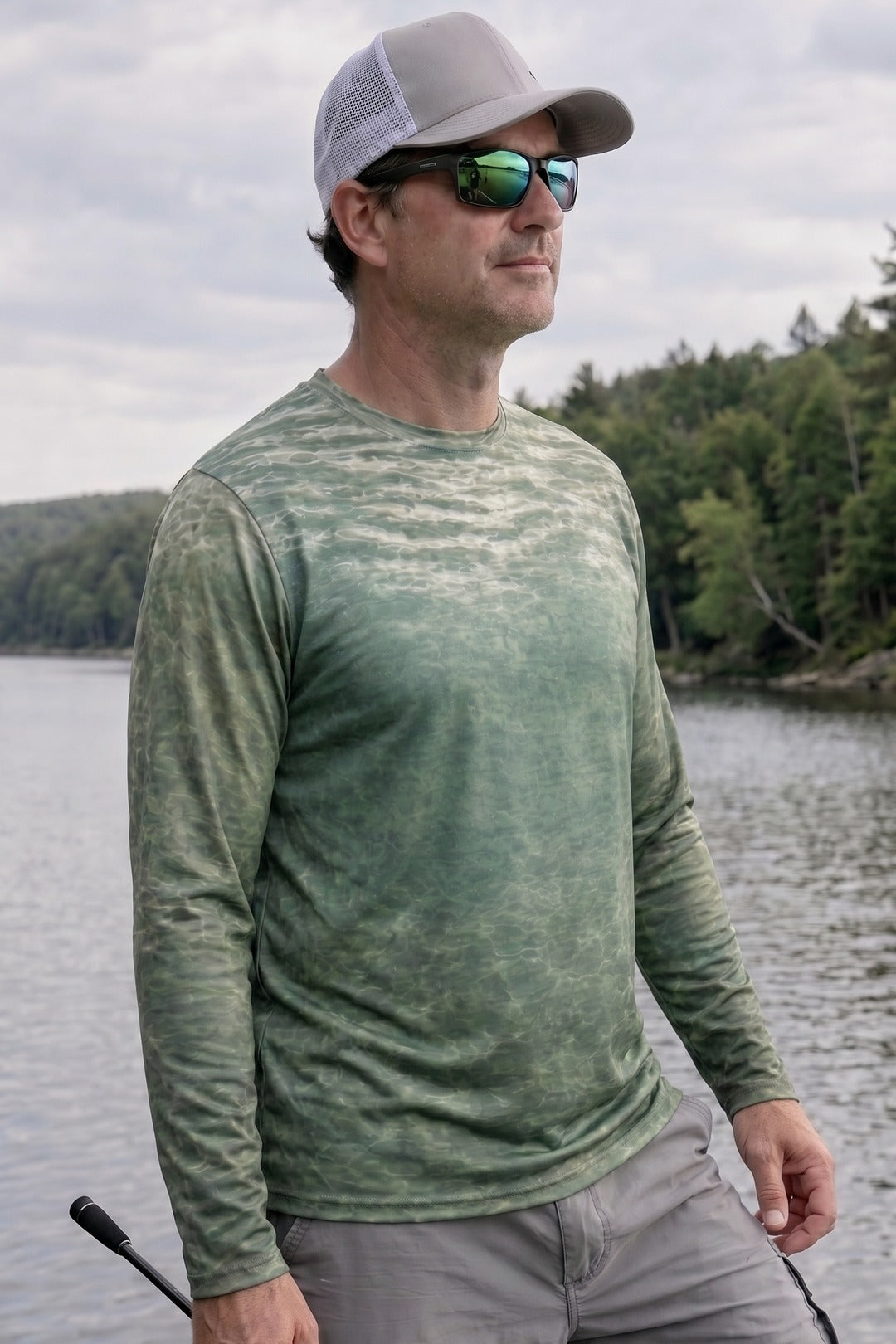 Performance Fishing Long Sleeve - Rainbow Trout Currentline - AOF39 lifestyle opposite side