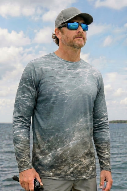 Performance Fishing Long Sleeve - Silver Barracuda Drift - AOF37 lifestyle opposite side