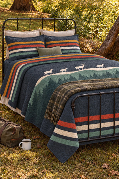 Charcoal Ridge Walk Whitetail Quilt Set