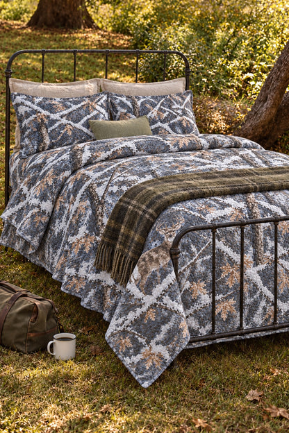Snow Timber Whitetail Quilt Set