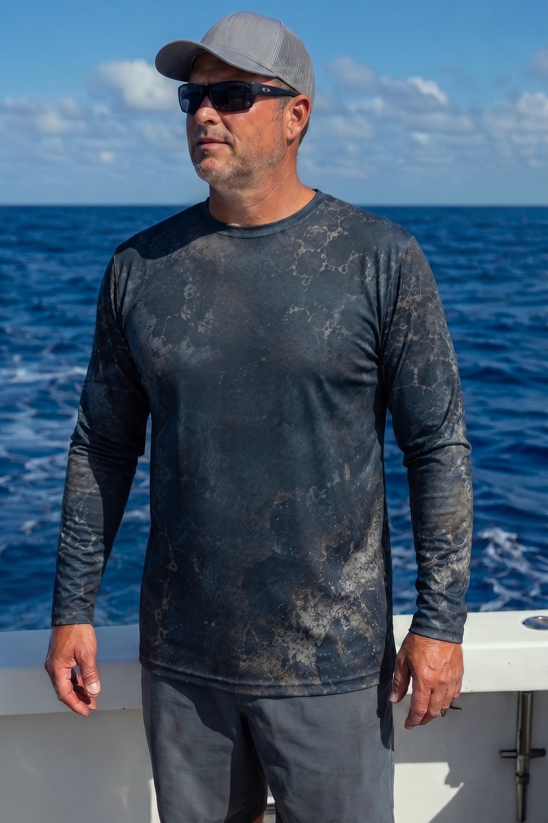 Performance Fishing Long Sleeve - Dark Storm Shark Breach - ULS503K image 3